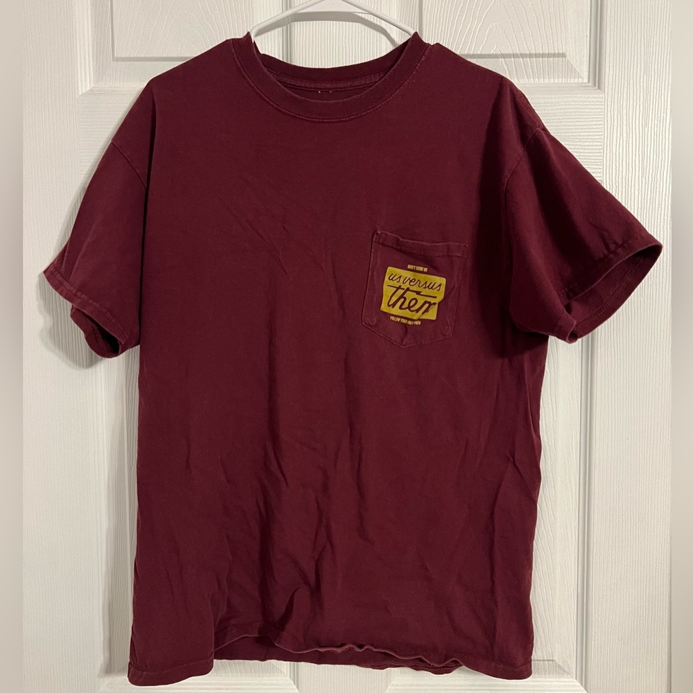Us Vs Them Men’s Short Sleeve Maroon Pocket Tshirt With Back Graphic Large